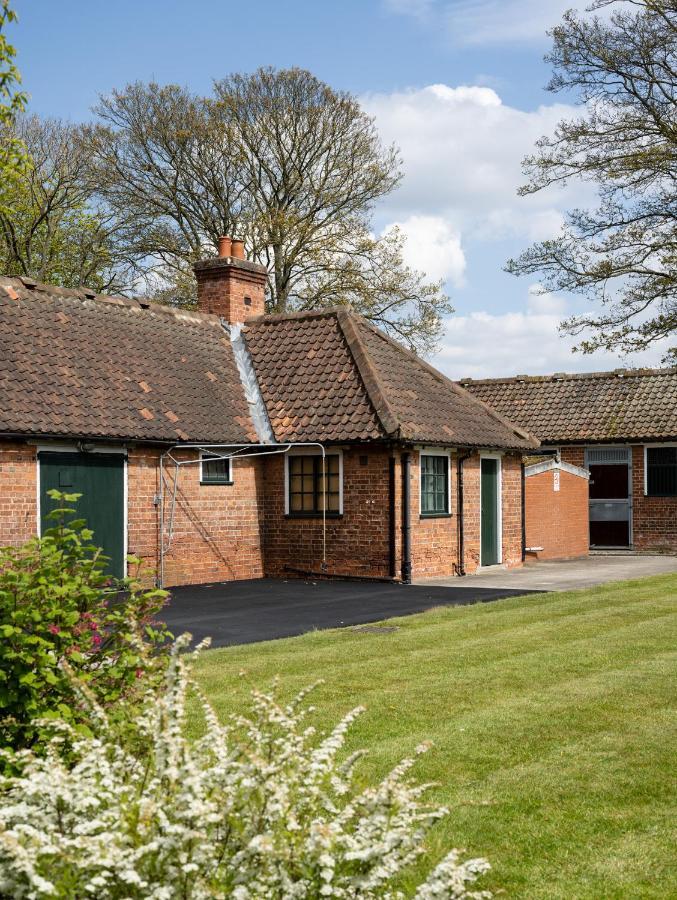 The Stable Suite At York Racecourse Exterior foto