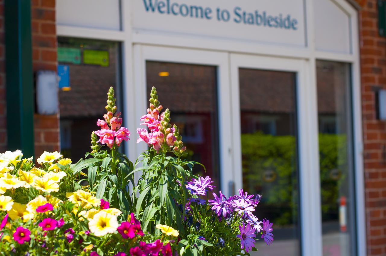 The Stable Suite At York Racecourse Exterior foto